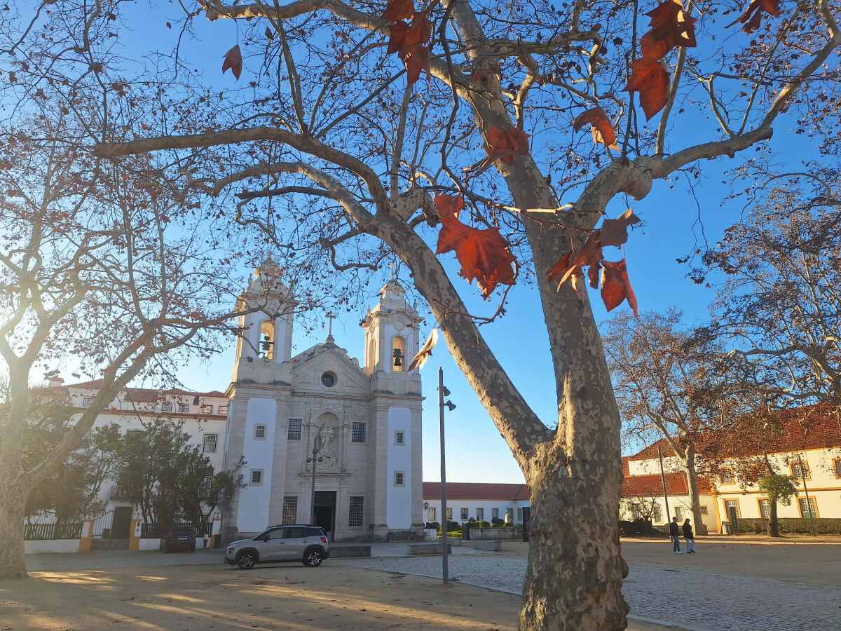 Image: The photo shows the Vista Alegre Chapel, store and museum on a late afternoon in December 2023.